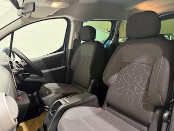 Used Peugeot Partner Tepee 2018 for sale - 77015582: Photo