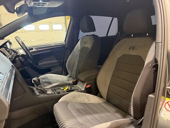 Used Volkswagen Golf 2019 for sale - 77908526: Photo