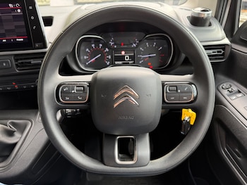 Used Citroen Berlingo 2018 for sale - 75658801: Photo