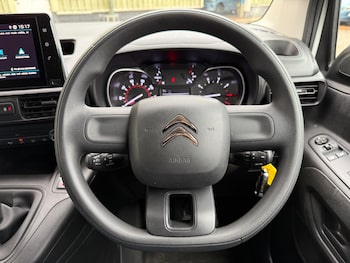 Used Citroen Berlingo 2022 for sale - 76307612: Photo