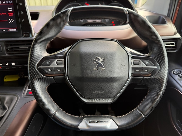 Used Peugeot Rifter 2019 for sale - 76138664: Photo 3