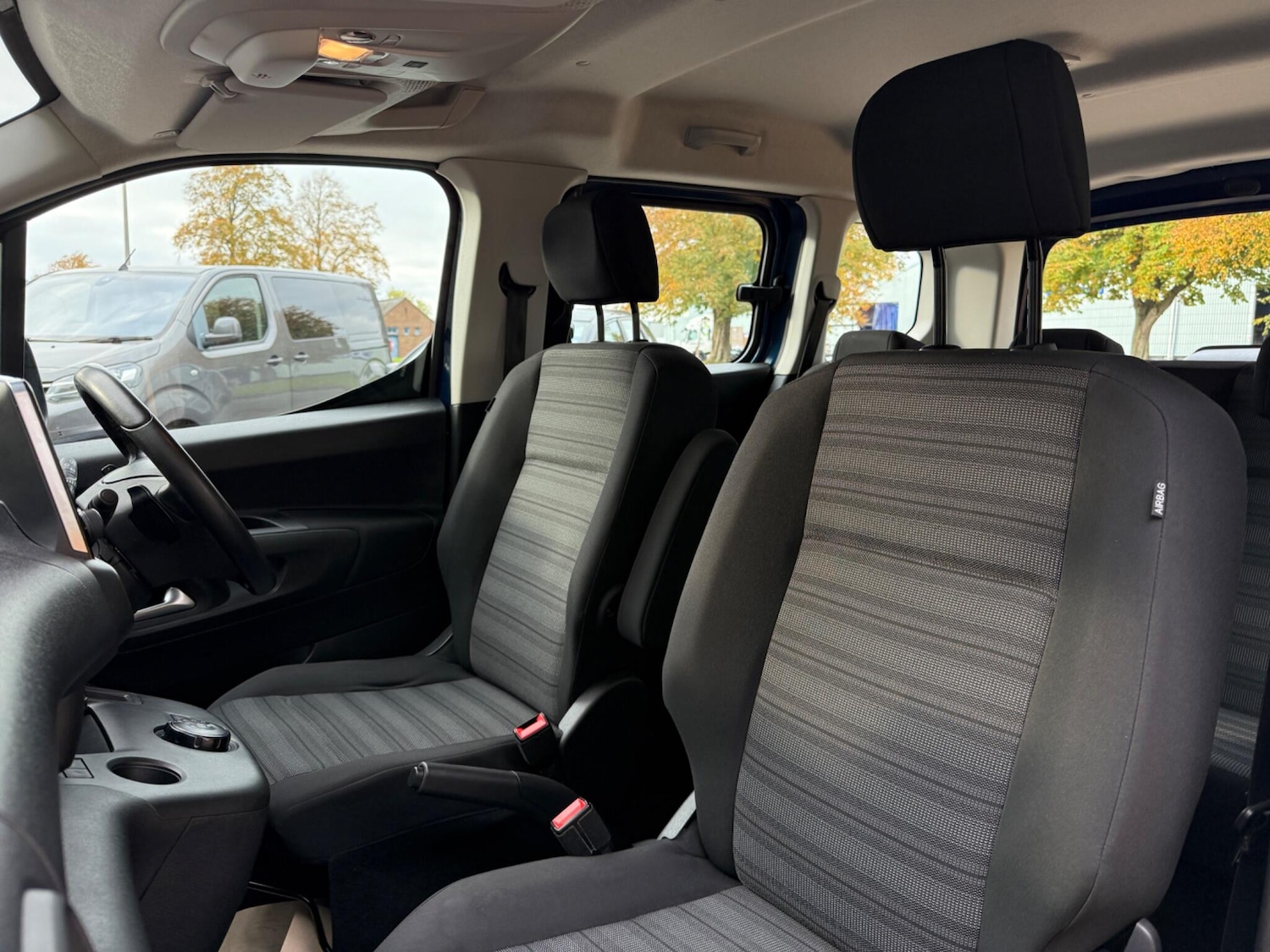 Used Vauxhall Combo Life 2019 for sale - 76282606: Photo 4