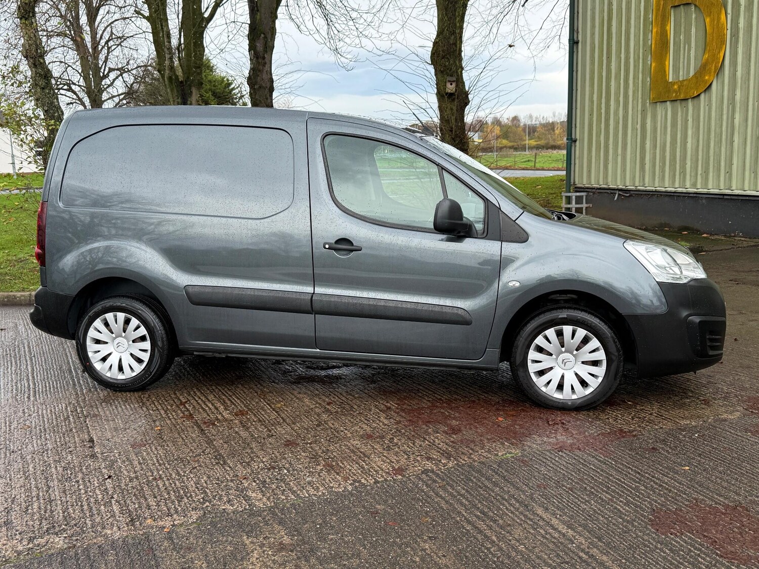 Used Citroen Berlingo 2017 for sale - 76550126: Photo 6