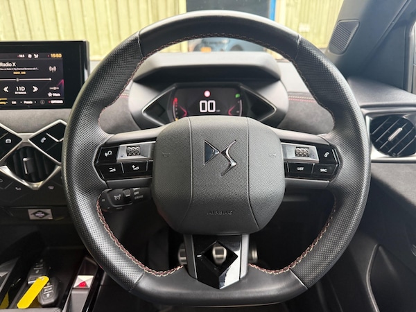 Used DS Automobiles DS 3 Crossback 2022 for sale - 76095226: Photo 3