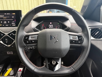 Used DS Automobiles DS 3 Crossback 2022 for sale - 76095226: Photo 3