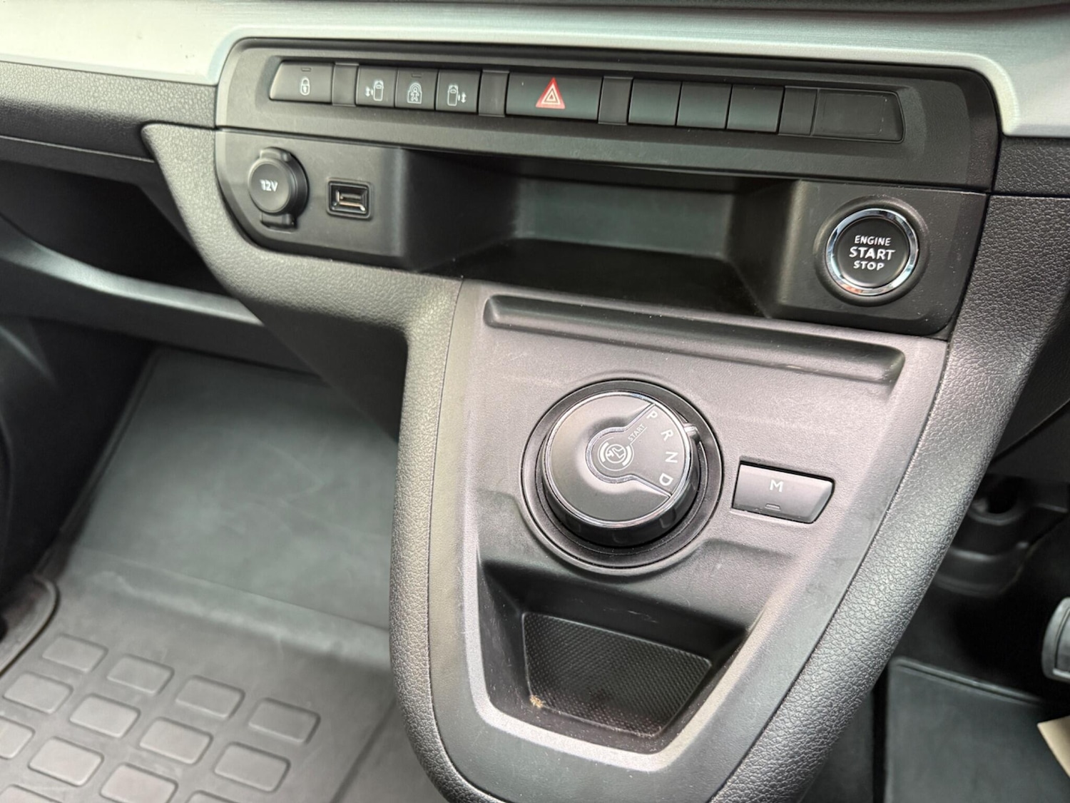 Used Peugeot Traveller 2021 for sale - 76214340: Photo 10