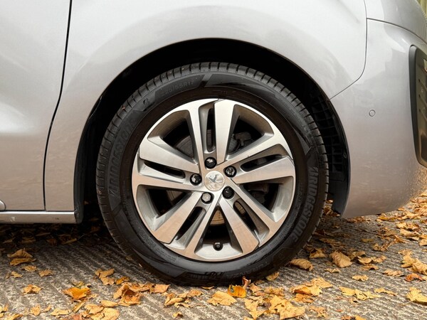 Used Peugeot Traveller 2021 for sale - 76214340: Photo 21
