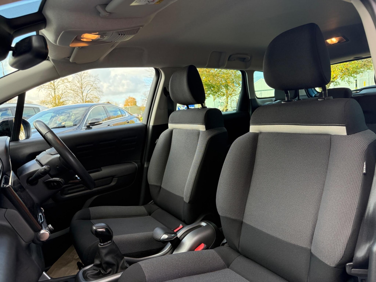 Used Citroen C3 Aircross 2017 for sale - 76337489: Photo 4