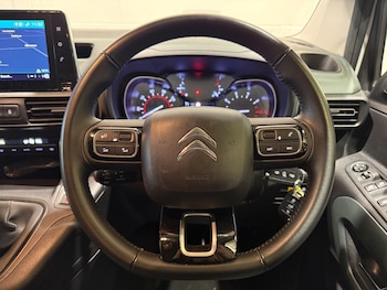 Used Citroen Berlingo 2021 for sale - 77016233: Photo