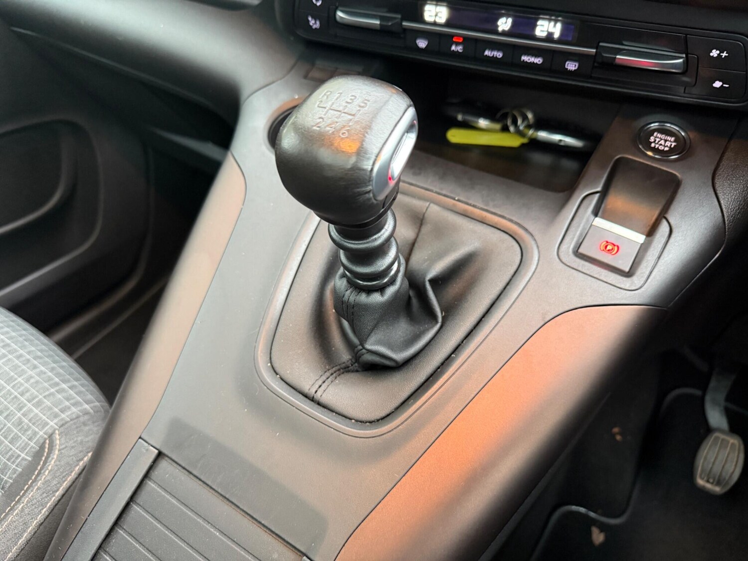 Used Peugeot Rifter 2019 for sale - 76409135: Photo 19