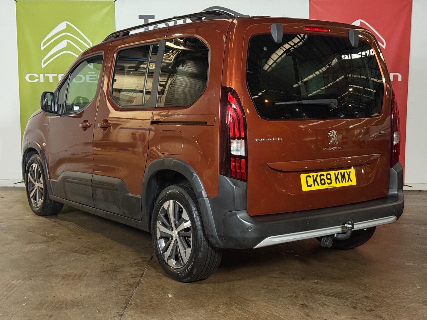 Used Peugeot Rifter 2019 for sale - 76409135: Photo 2