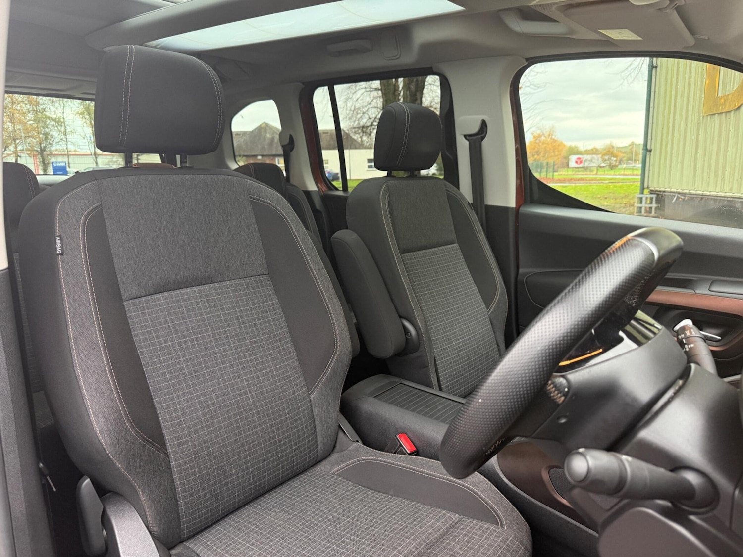 Used Peugeot Rifter 2019 for sale - 76409135: Photo 23