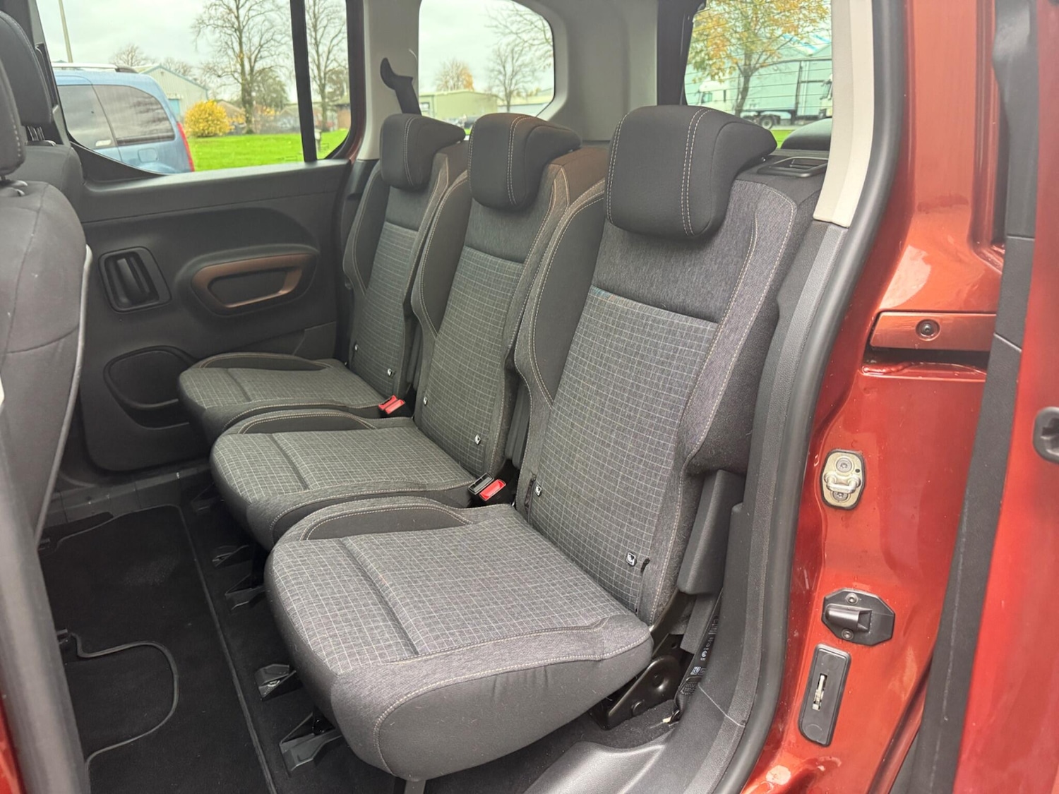 Used Peugeot Rifter 2019 for sale - 76409135: Photo 25