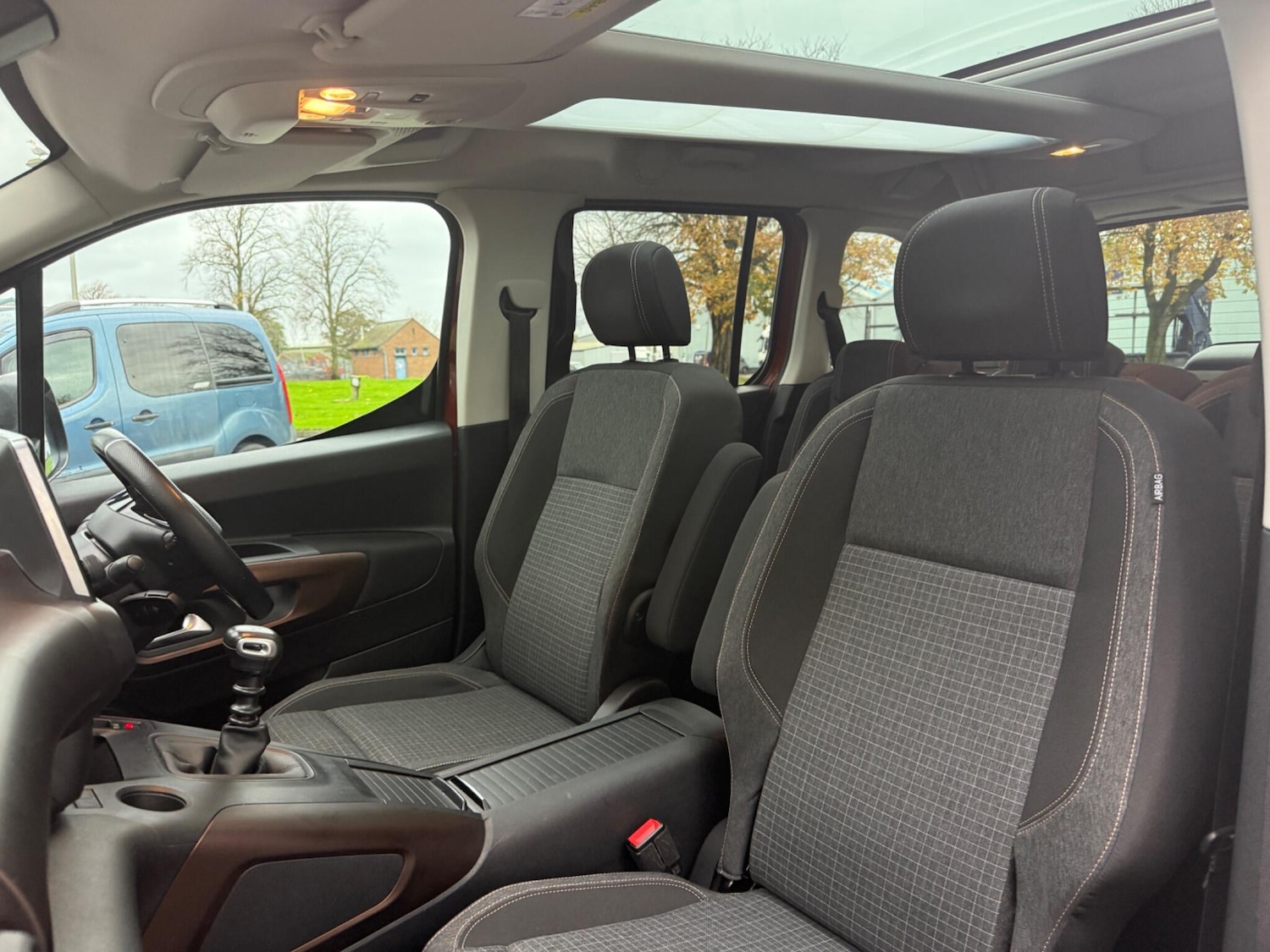 Used Peugeot Rifter 2019 for sale - 76409135: Photo 4