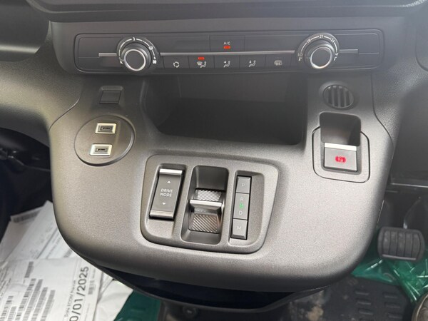 Used Citroen Berlingo 2025 for sale - 76138624: Photo 8