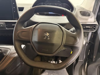 Used Peugeot Partner 2022 for sale - 77279919: Photo