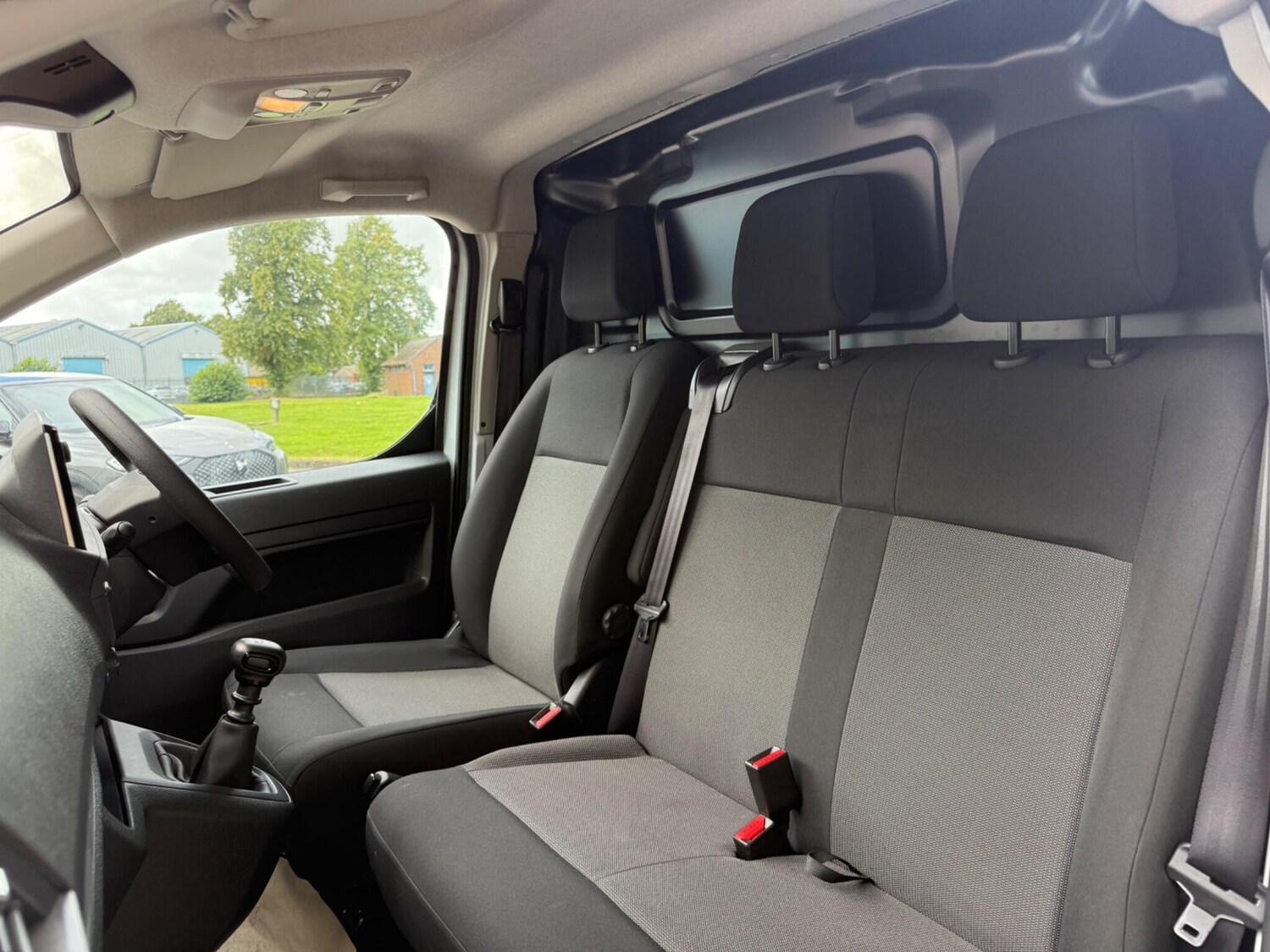 Used Peugeot Expert 2024 for sale - 75647305: Photo 4