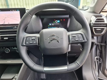 Used Citroen e-C4 X 2023 for sale - 75539460: Photo