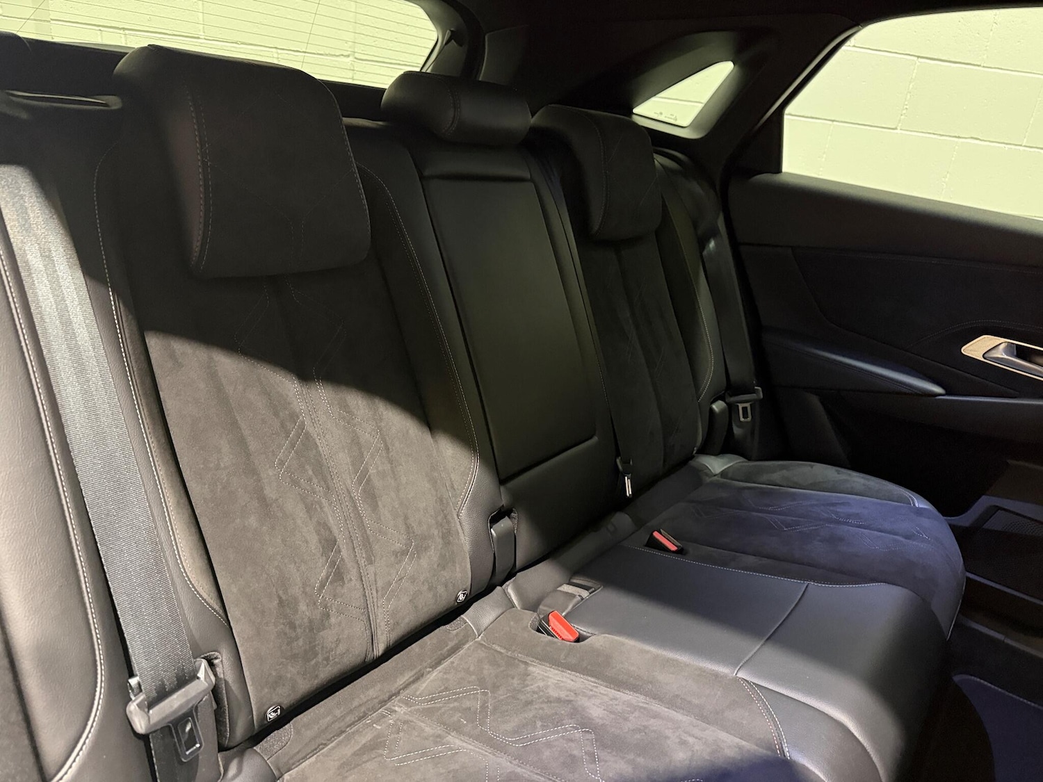 Used DS Automobiles DS 7 Crossback 2021 for sale - 76728398: Photo 13