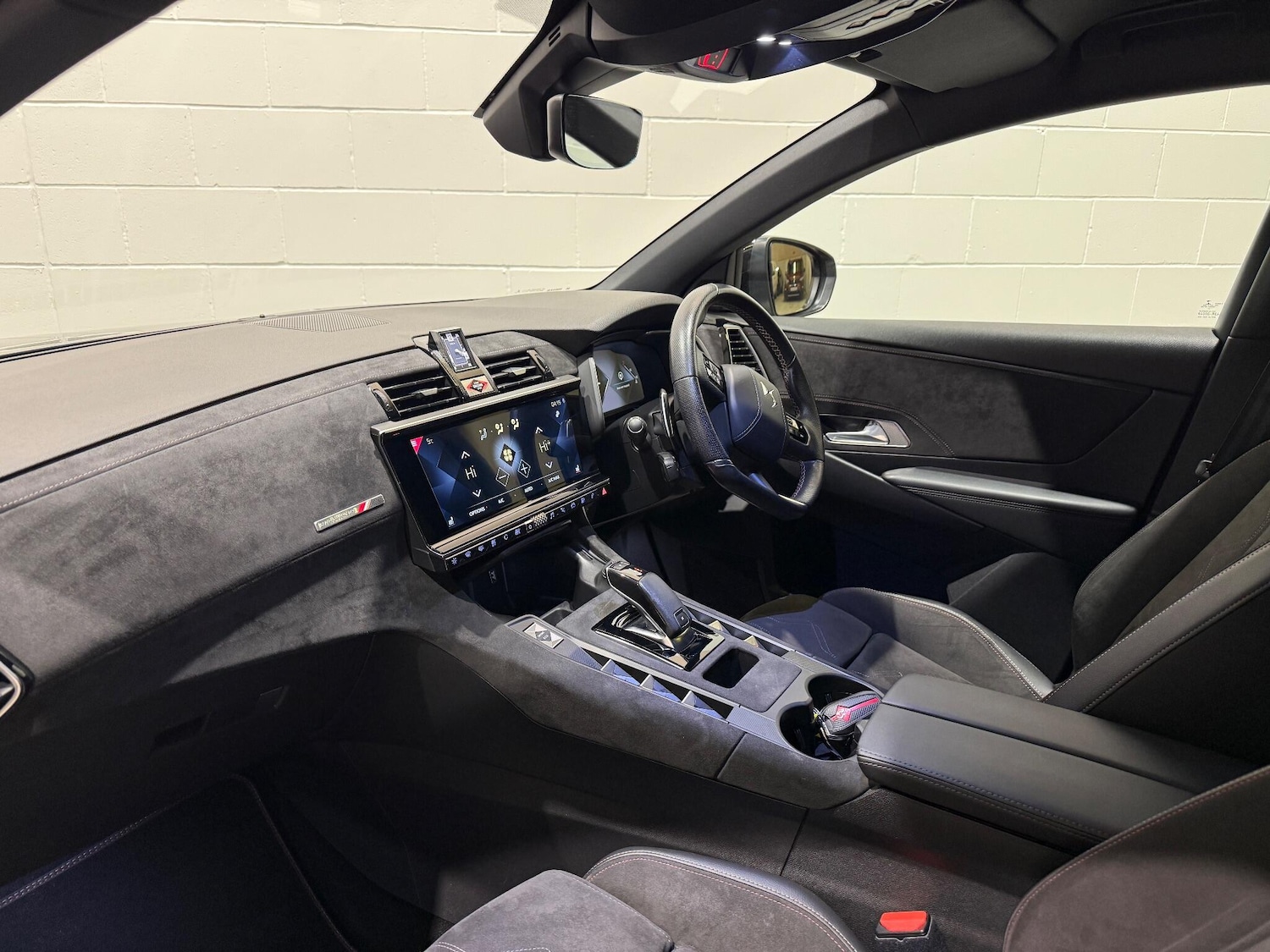 Used DS Automobiles DS 7 Crossback 2021 for sale - 76728398: Photo 21