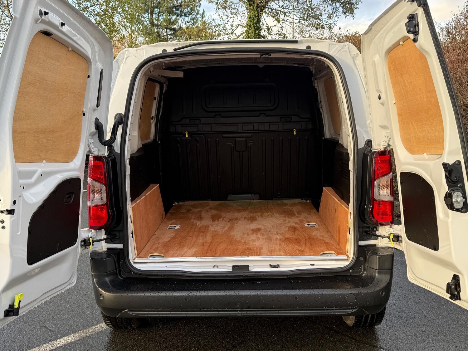 Used Peugeot Partner 2022 for sale - 76742655: Photo 10