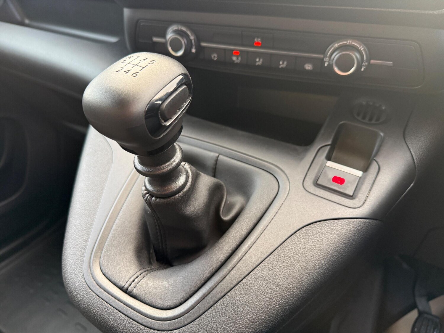 Used Peugeot Partner 2022 for sale - 76742655: Photo 15