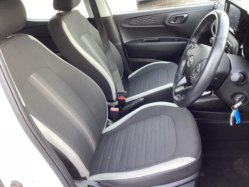 Used Hyundai i10 2022 for sale - 76960870: Photo 30