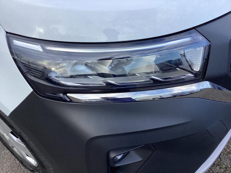 Used Nissan Other 2023 for sale - 77326807: Photo 17