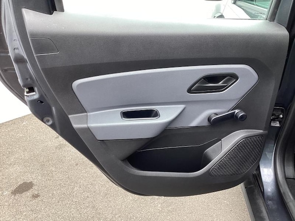 Used Dacia Duster 2021 for sale - 75428531: Photo 32