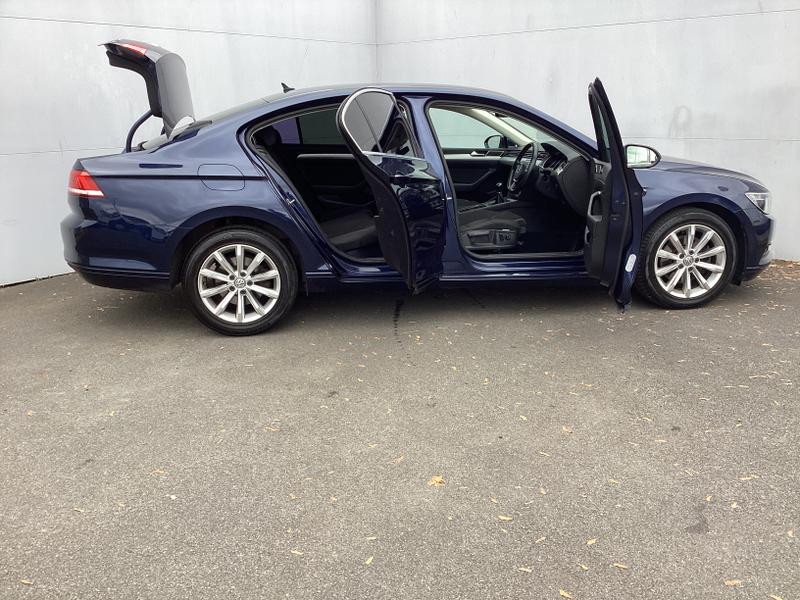 Used Volkswagen Passat 2017 for sale - 76504600: Photo 13