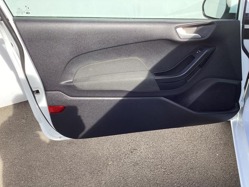 Used Ford Fiesta Van 2020 for sale - 76028170: Photo 30