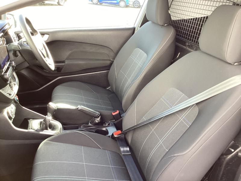 Used Ford Fiesta Van 2020 for sale - 76028170: Photo 32