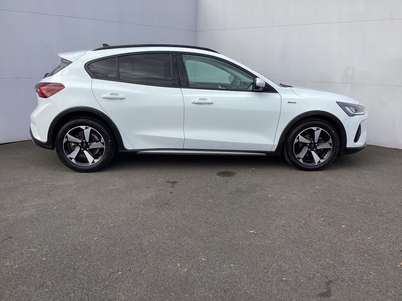 Used Ford Focus 2023 for sale - 76028094: Photo 11