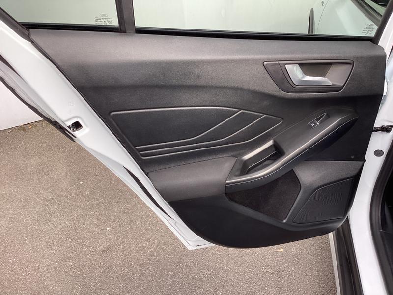 Used Ford Focus 2023 for sale - 76028094: Photo 33