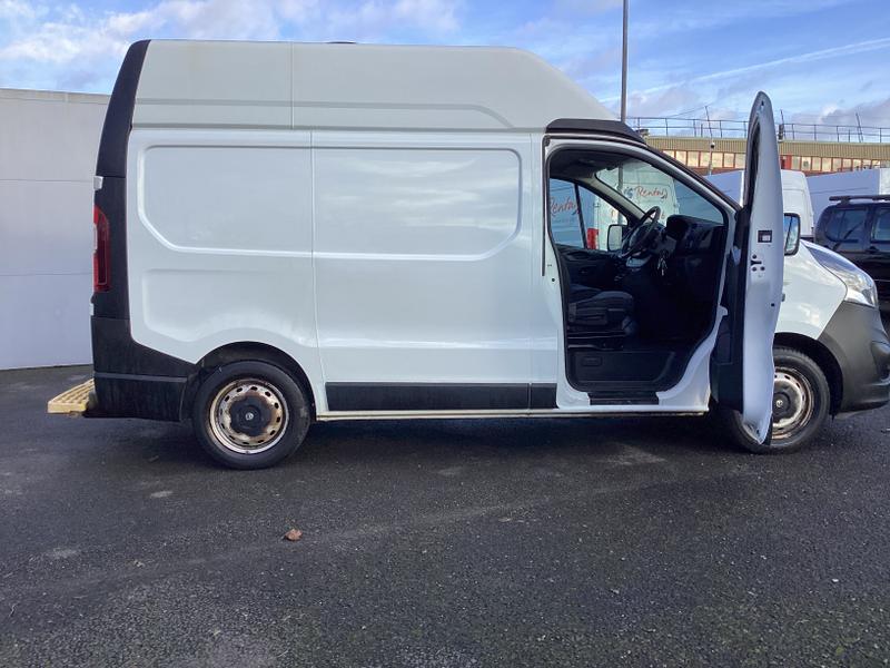 Used Vauxhall Vivaro 2018 for sale - 77106632: Photo 12