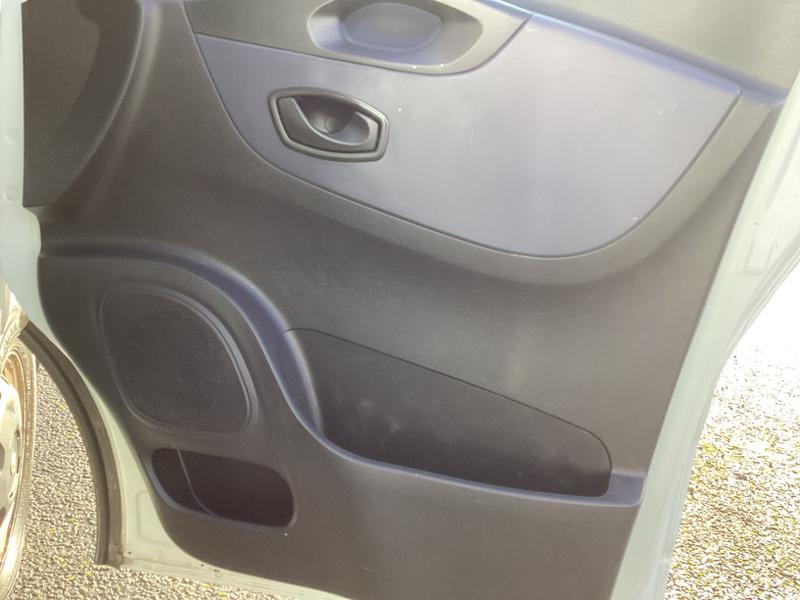 Used Vauxhall Vivaro 2018 for sale - 77106632: Photo 27