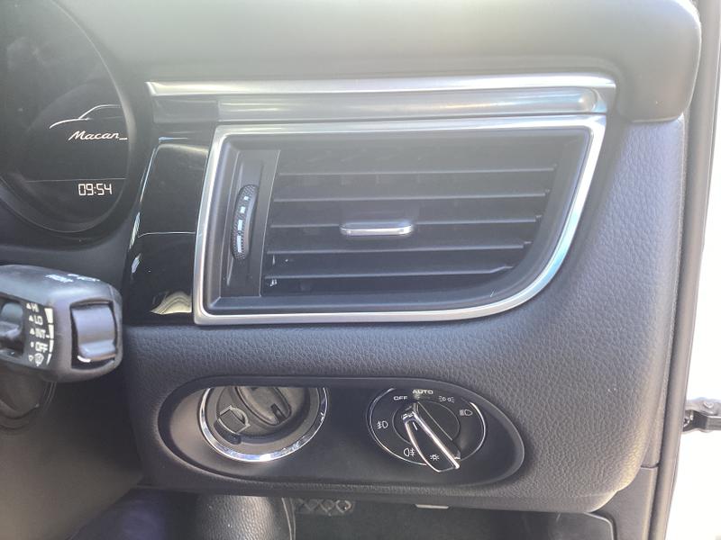 Used Porsche Macan 2017 for sale - 77665747: Photo 22