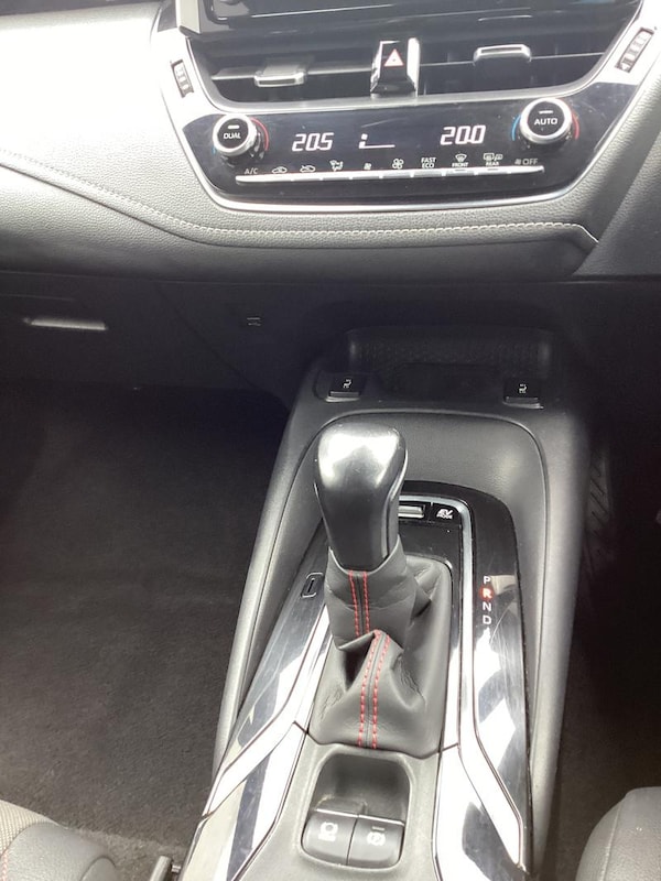 Used Toyota Corolla 2020 for sale - 76302755: Photo 27