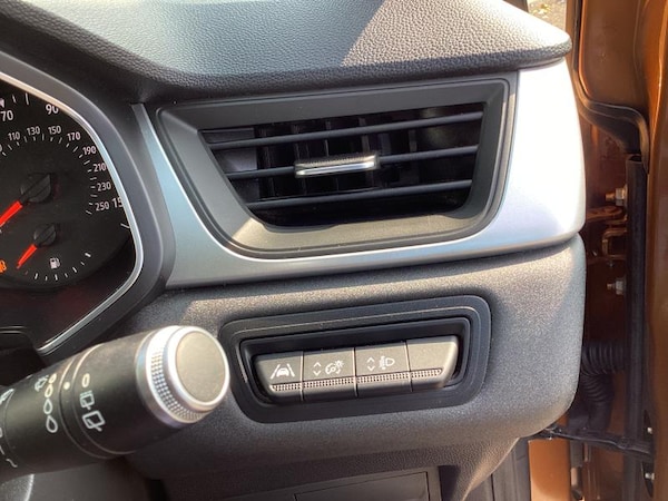 Used Renault Captur 2021 for sale - 75343377: Photo 21