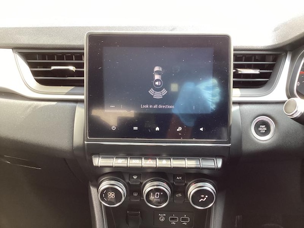 Used Renault Captur 2021 for sale - 75343377: Photo 23