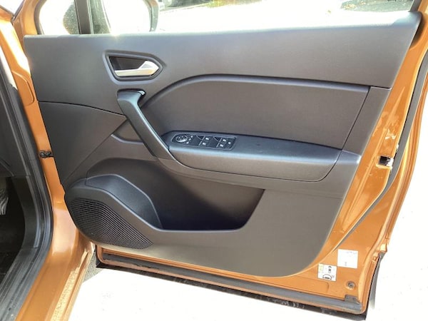 Used Renault Captur 2021 for sale - 75343377: Photo 28