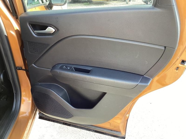 Used Renault Captur 2021 for sale - 75343377: Photo 29