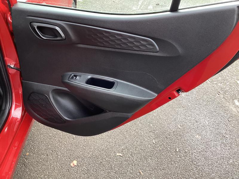 Used Hyundai i10 2022 for sale - 76467828: Photo 30