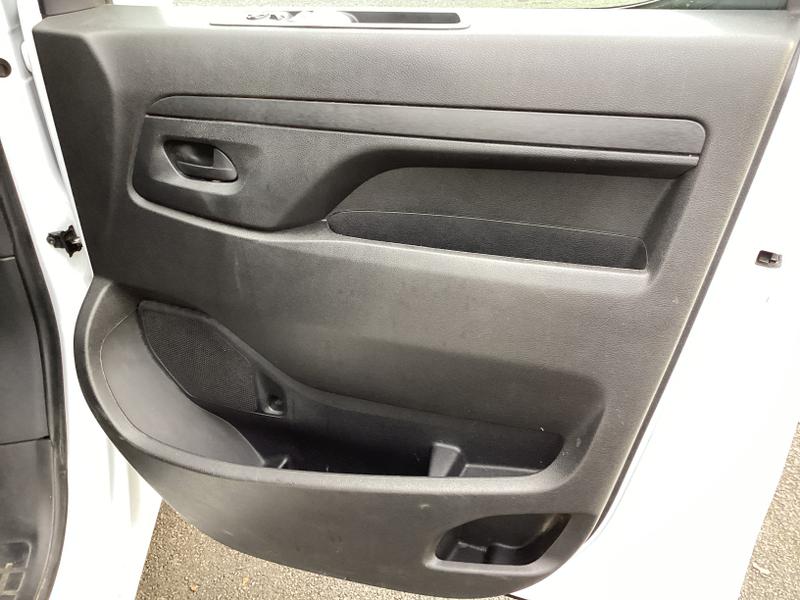 Used Peugeot Expert 2023 for sale - 76332512: Photo 30