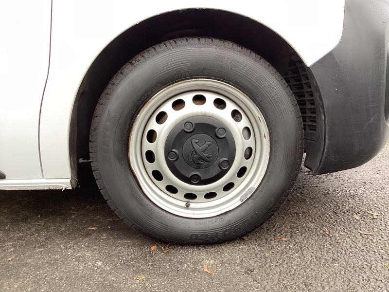 Used Peugeot Expert 2023 for sale - 76332512: Photo 37