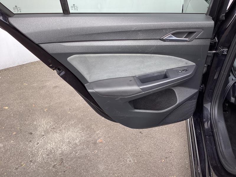 Used Volkswagen Golf 2020 for sale - 74917643: Photo 31