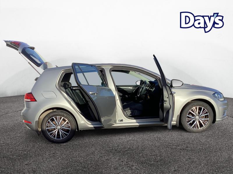 Used Volkswagen Golf 2017 for sale - 76508172: Photo 12