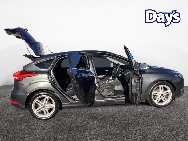 Used Ford Focus 2017 for sale - 77931205: Photo 10