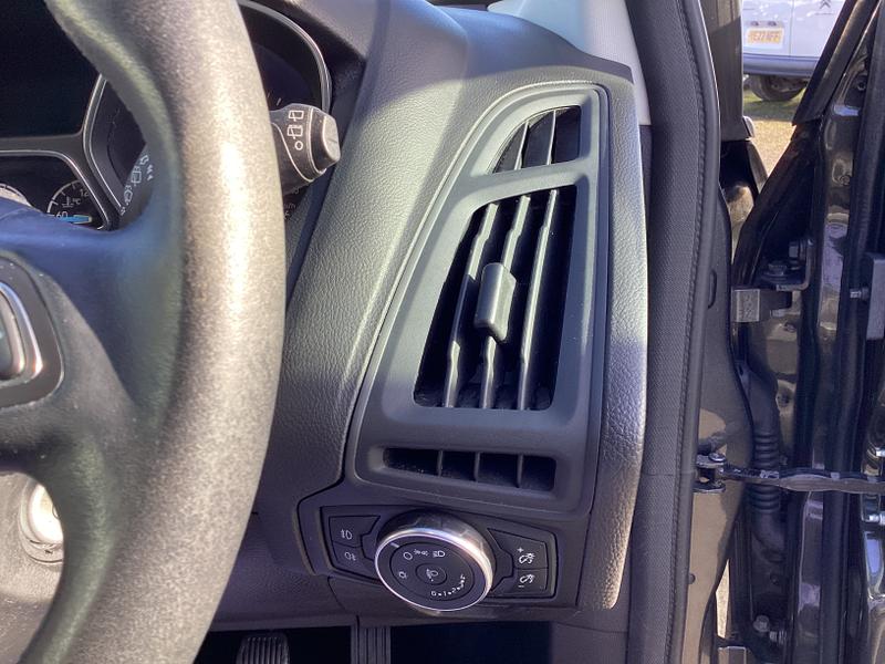 Used Ford Focus 2017 for sale - 77931205: Photo 21