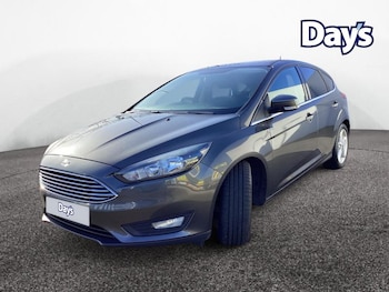 Used Ford Focus 2017 for sale - 77931205: Photo